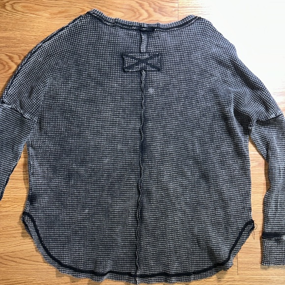 Acid Wash Waffle Top - Zenana - Picture 6 of 6
